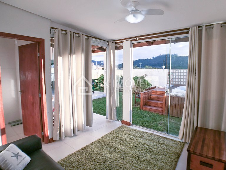 Excellent house with hydro for up to 10 people