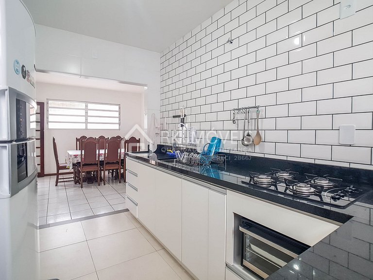 Casa Golfinhos 100m mar nos Ingleses