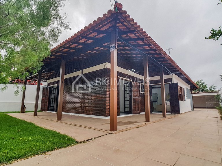 Casa Golfinhos 100m mar nos Ingleses