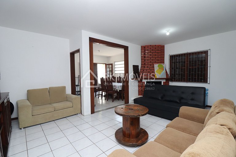 Casa Golfinhos 100m mar nos Ingleses