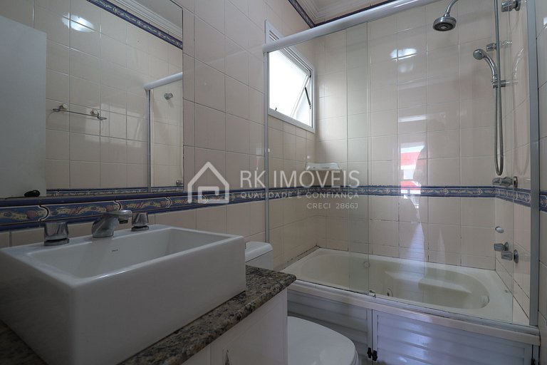 Apartamento con bañera para un baño relajante - HB67F