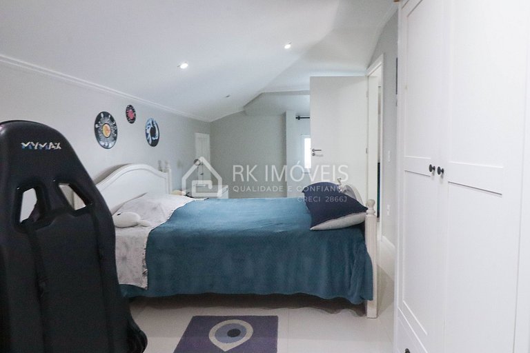 Excelente ático de 4 habitaciones - DC02J