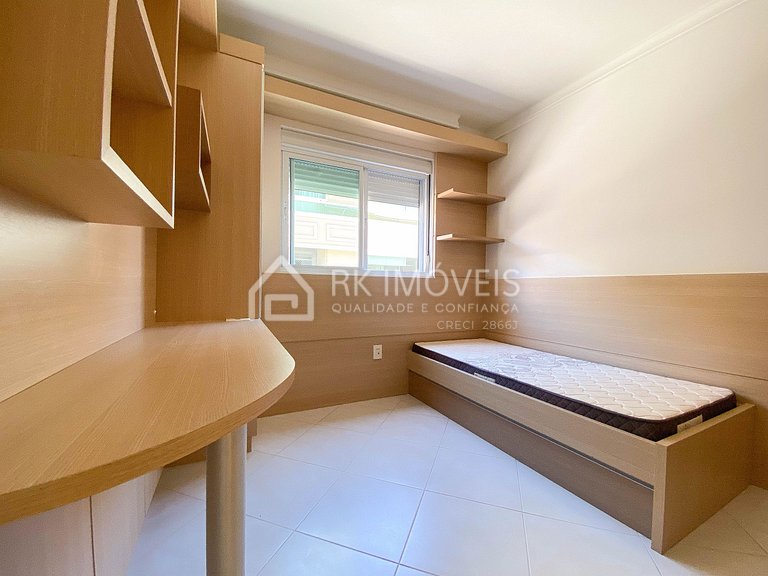 Excelente 03 dormitórios a 300m do mar