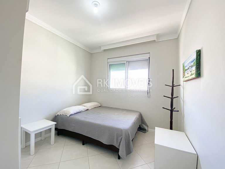 Beautiful 4-bedroom penthouse with jacuzzi 300m from the sea