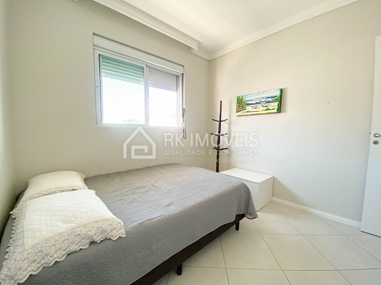 Beautiful 4-bedroom penthouse with jacuzzi 300m from the sea