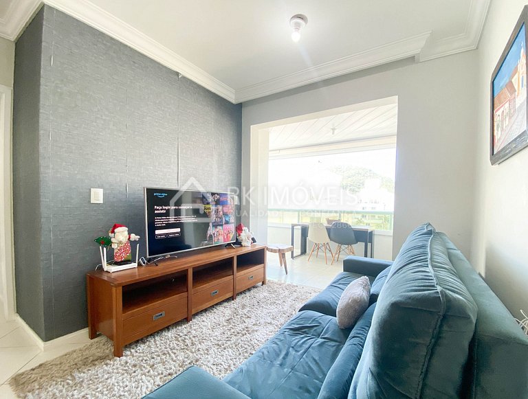 Beautiful 4-bedroom penthouse with jacuzzi 300m from the sea