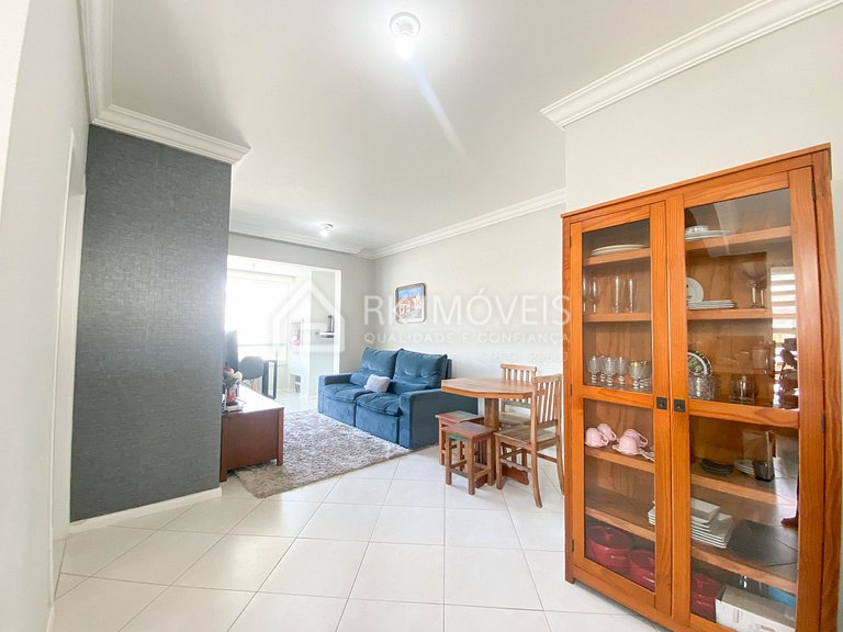 Beautiful 4-bedroom penthouse with jacuzzi 300m from the sea