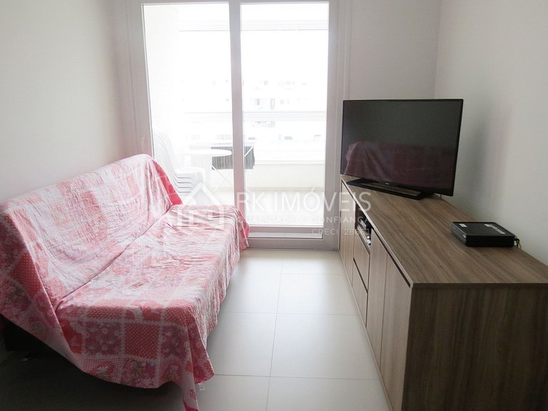 Amplo apartamento com 03 dormitórios próximo a 300m da Praia
